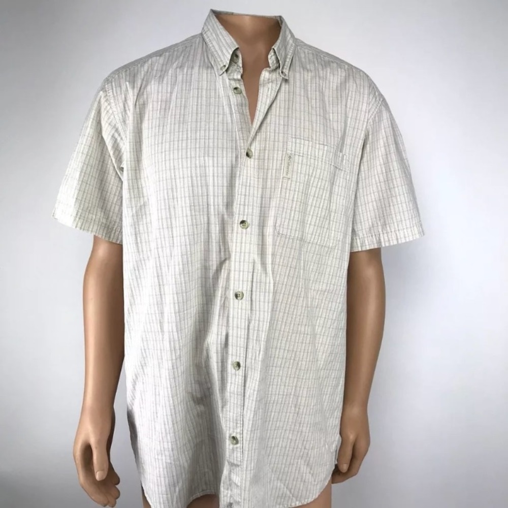 Columbia Shirt Sleeve Button Down Shirt